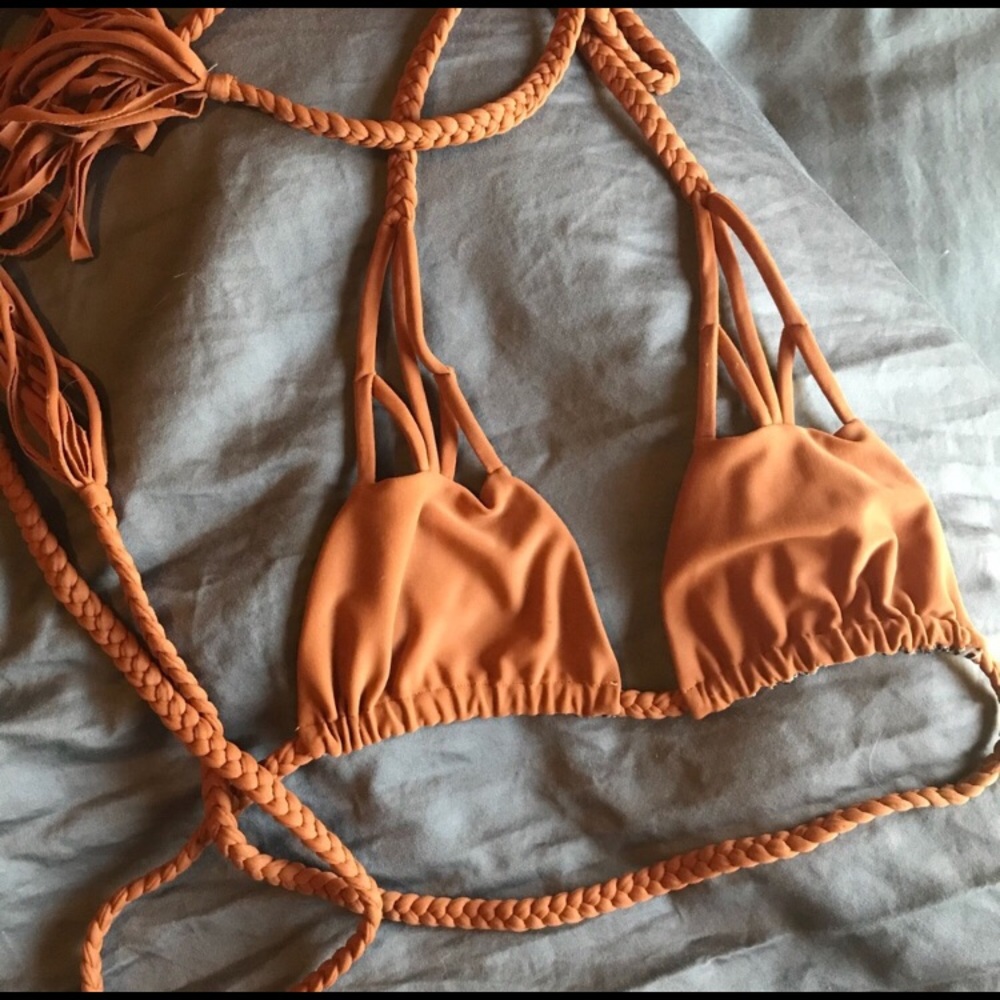 Acacia bikini top